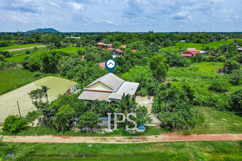 1 Bedroom House For Sale - Sangkat Siem Reap, Siem Reap