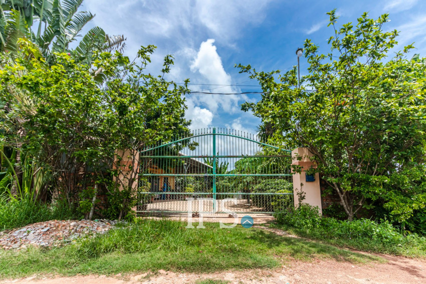 1 Bedroom House For Sale - Sangkat Siem Reap, Siem Reap