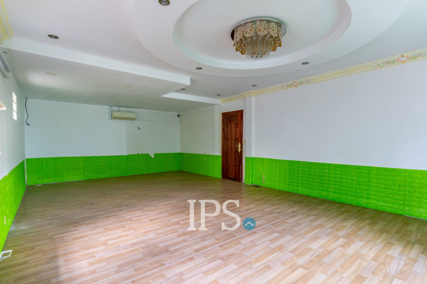 9 Bedroom Commercial Villa For Rent - Boeung Kak 2, Phnom Penh