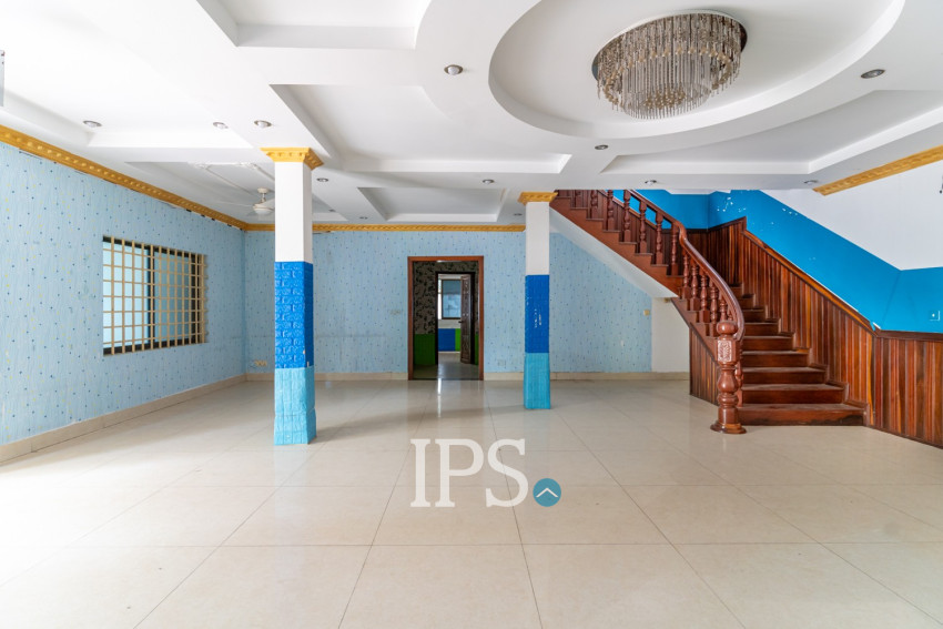 9 Bedroom Commercial Villa For Rent - Boeung Kak 2, Phnom Penh