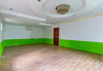 9 Bedroom Commercial Villa For Rent - Boeung Kak 2, Phnom Penh thumbnail