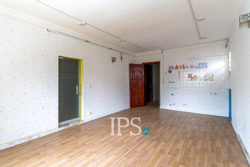 9 Bedroom Commercial Villa For Rent - Boeung Kak 2, Phnom Penh