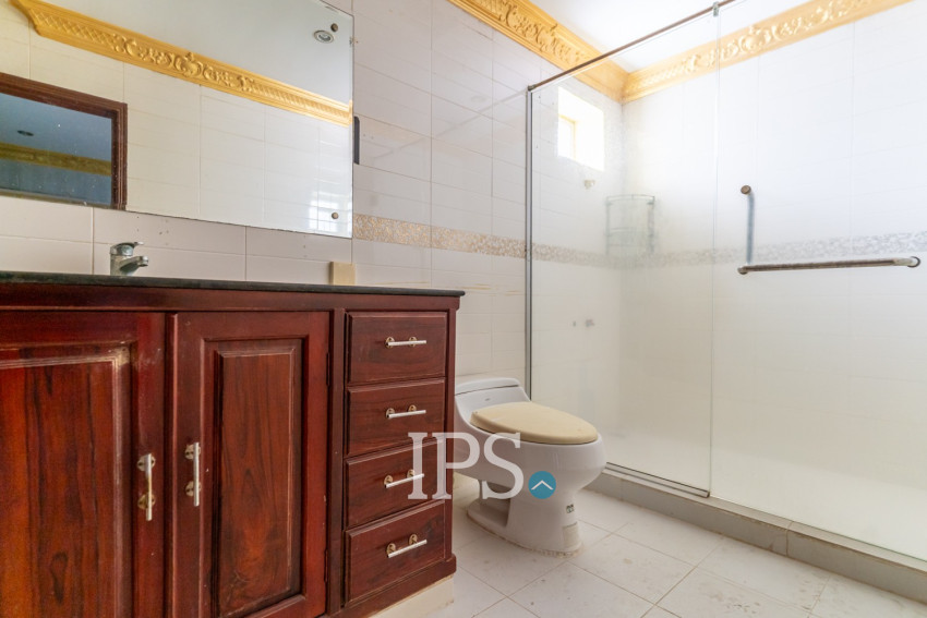 9 Bedroom Commercial Villa For Rent - Boeung Kak 2, Phnom Penh
