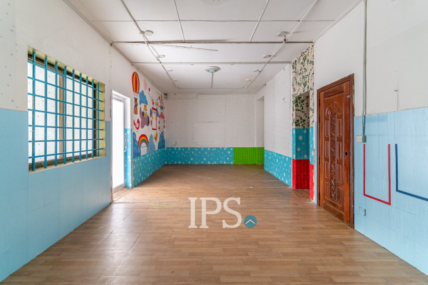 9 Bedroom Commercial Villa For Rent - Boeung Kak 2, Phnom Penh