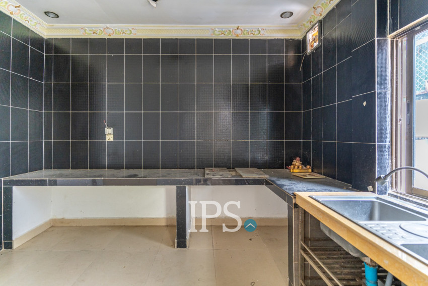 9 Bedroom Commercial Villa For Rent - Boeung Kak 2, Phnom Penh