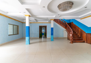 9 Bedroom Commercial Villa For Rent - Boeung Kak 2, Phnom Penh thumbnail