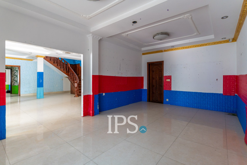 9 Bedroom Commercial Villa For Rent - Boeung Kak 2, Phnom Penh