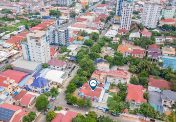9 Bedroom Commercial Villa For Rent - Boeung Kak 2, Phnom Penh thumbnail