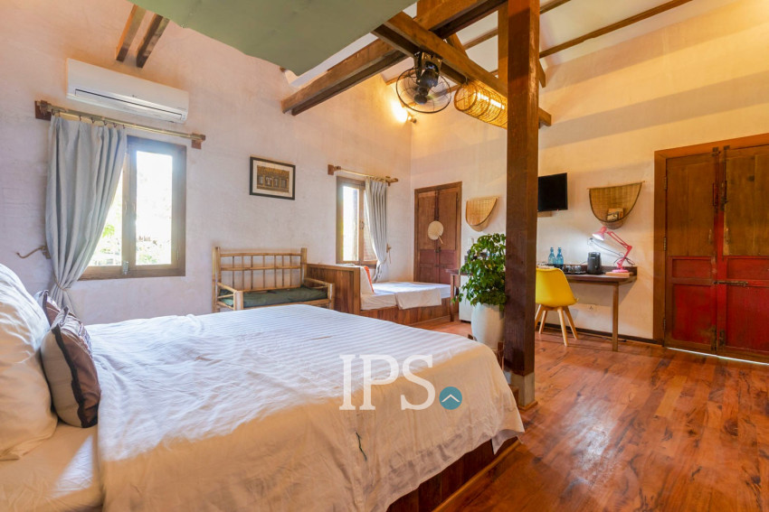 4 Unit Wooden House and Restaurant For Rent - Kandaek, Prasat Bakong, Siem Reap