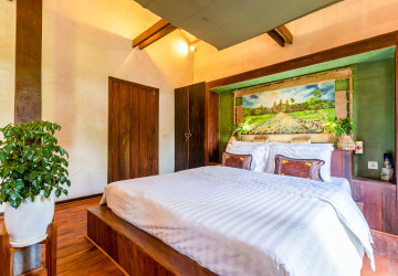 4 Unit Wooden House and Restaurant For Rent - Kandaek, Prasat Bakong, Siem Reap thumbnail