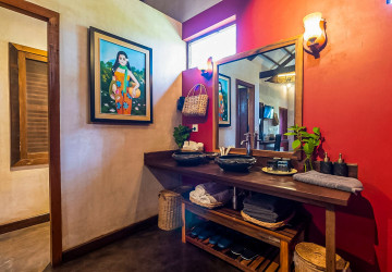 4 Unit Wooden House and Restaurant For Rent - Kandaek, Prasat Bakong, Siem Reap thumbnail