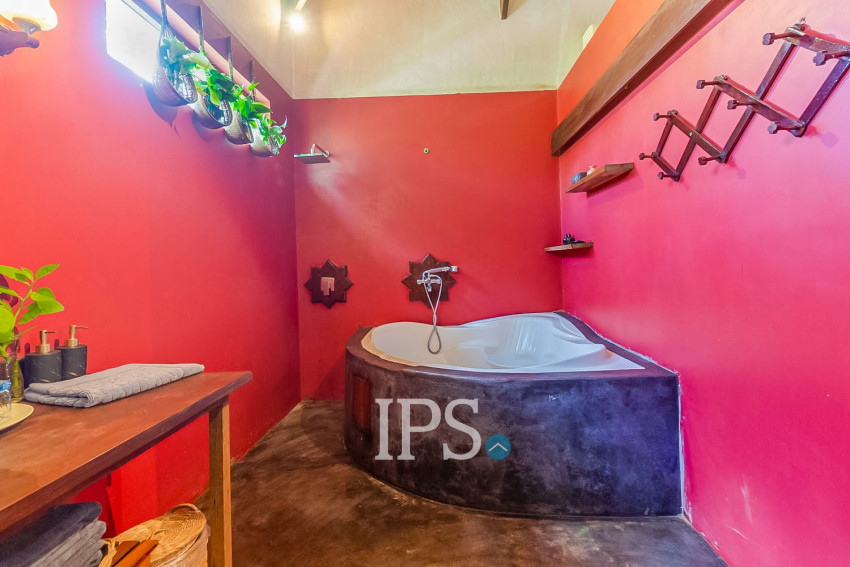 4 Unit Wooden House and Restaurant For Rent - Kandaek, Prasat Bakong, Siem Reap