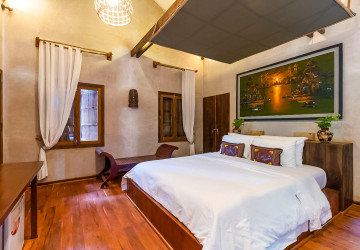 4 Unit Wooden House and Restaurant For Rent - Kandaek, Prasat Bakong, Siem Reap thumbnail