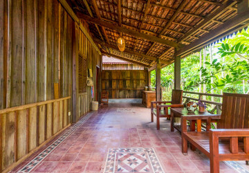 4 Unit Wooden House and Restaurant For Rent - Kandaek, Prasat Bakong, Siem Reap thumbnail