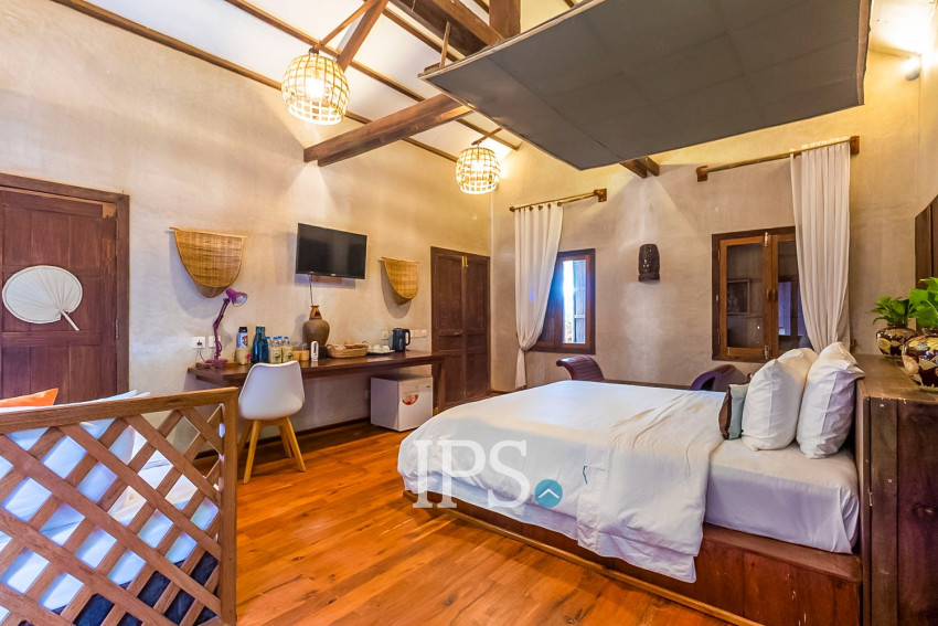 4 Unit Wooden House and Restaurant For Rent - Kandaek, Prasat Bakong, Siem Reap