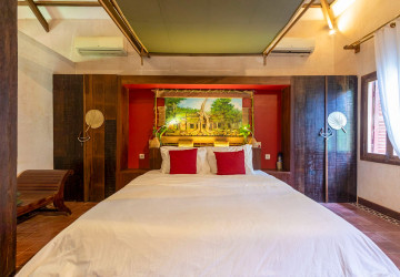 4 Unit Wooden House and Restaurant For Rent - Kandaek, Prasat Bakong, Siem Reap thumbnail