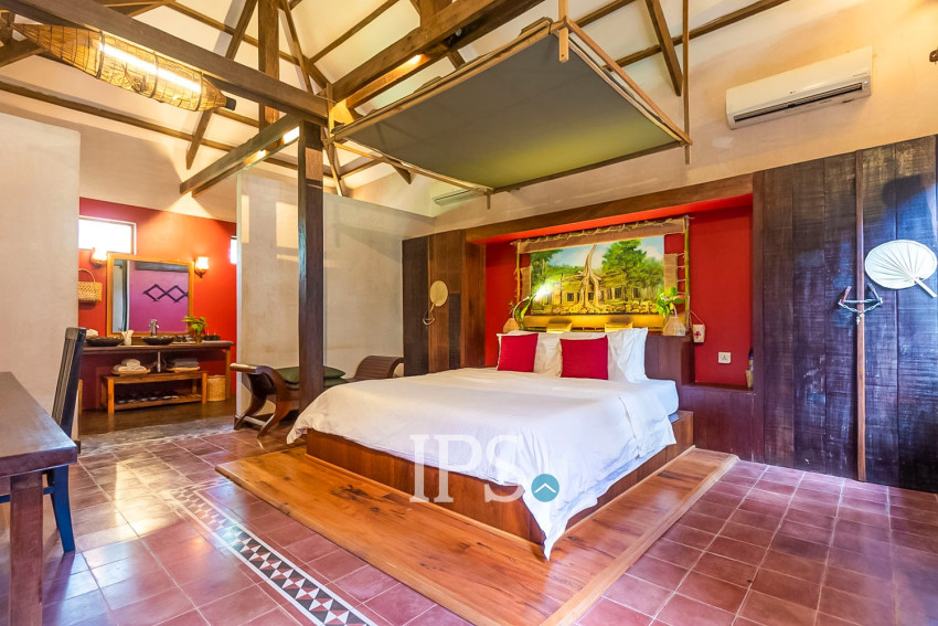 4 Unit Wooden House and Restaurant For Rent - Kandaek, Prasat Bakong, Siem Reap