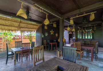 4 Unit Wooden House and Restaurant For Rent - Kandaek, Prasat Bakong, Siem Reap thumbnail