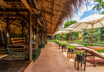 4 Unit Wooden House and Restaurant For Rent - Kandaek, Prasat Bakong, Siem Reap thumbnail