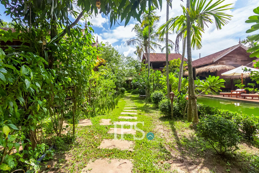 4 Unit Wooden House and Restaurant For Rent - Kandaek, Prasat Bakong, Siem Reap