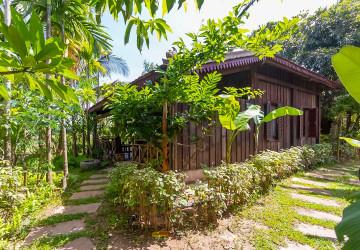 4 Unit Wooden House and Restaurant For Rent - Kandaek, Prasat Bakong, Siem Reap thumbnail