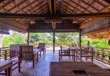 4 Unit Wooden House and Restaurant For Rent - Kandaek, Prasat Bakong, Siem Reap thumbnail