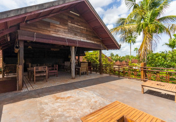 4 Unit Wooden House and Restaurant For Rent - Kandaek, Prasat Bakong, Siem Reap thumbnail