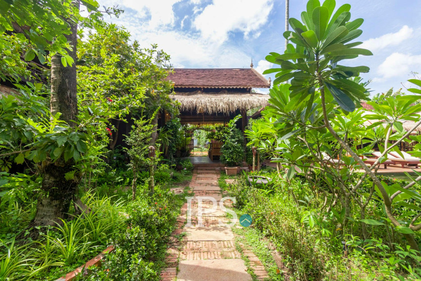 4 Unit Wooden House and Restaurant For Rent - Kandaek, Prasat Bakong, Siem Reap