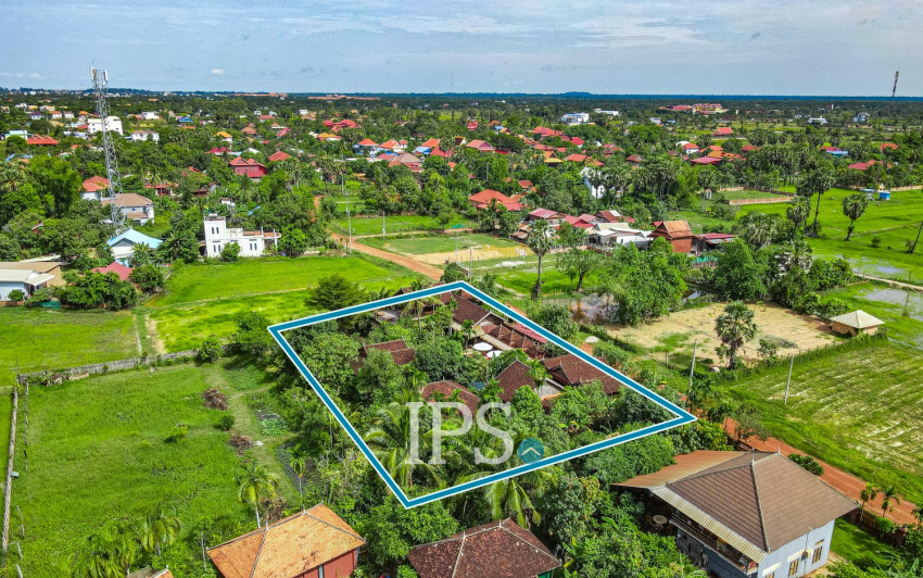 4 Unit Wooden House and Restaurant For Rent - Kandaek, Prasat Bakong, Siem Reap