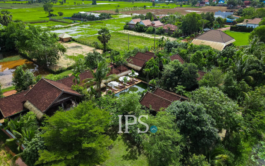 4 Unit Wooden House and Restaurant For Rent - Kandaek, Prasat Bakong, Siem Reap