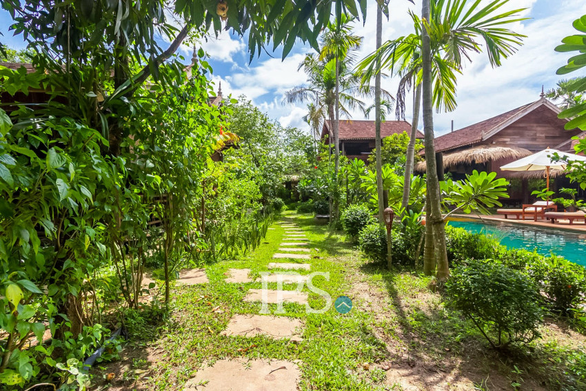 4 Unit Wooden House and Restaurant For Rent - Kandaek, Prasat Bakong, Siem Reap