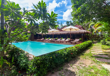 4 Unit Wooden House and Restaurant For Rent - Kandaek, Prasat Bakong, Siem Reap thumbnail