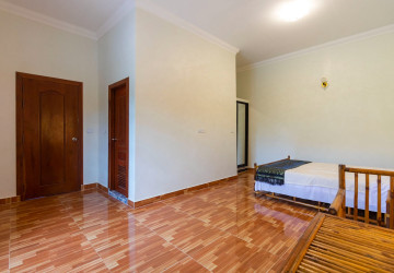 2 Bedroom House For Rent - Sangkat Siem Reap, Siem Reap thumbnail