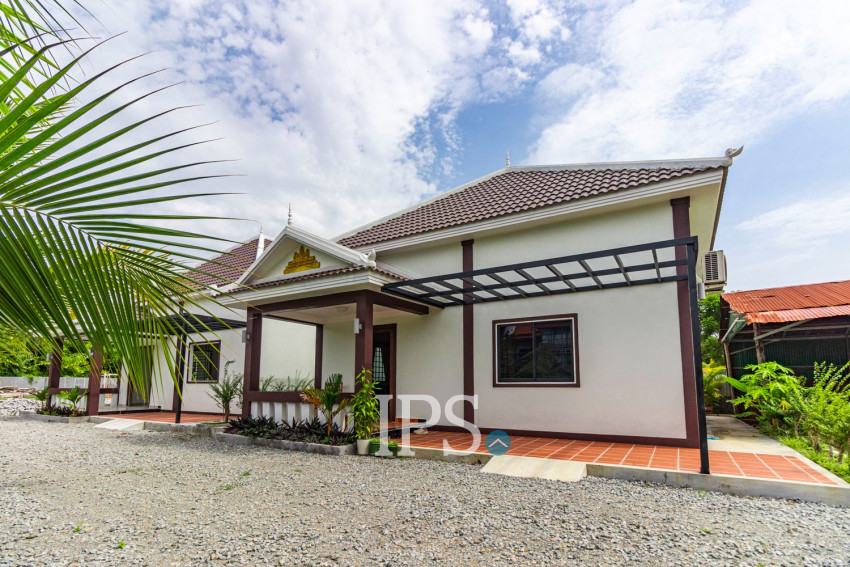 2 Bedroom House For Rent - Sangkat Siem Reap, Siem Reap