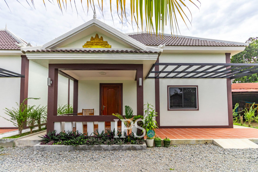 2 Bedroom House For Rent - Sangkat Siem Reap, Siem Reap