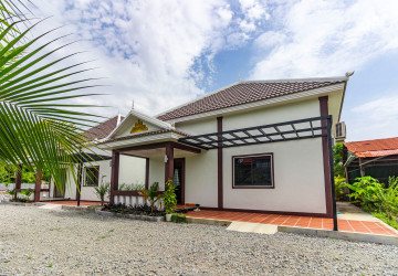 2 Bedroom House For Rent - Sangkat Siem Reap, Siem Reap thumbnail