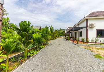 2 Bedroom House For Rent - Sangkat Siem Reap, Siem Reap thumbnail