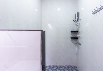 2 Bedroom House For Rent - Sangkat Siem Reap, Siem Reap thumbnail