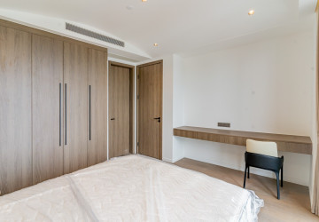 2 Bedroom Serviced Apartment For Rent - Tonle Bassac, Phnom Penh thumbnail