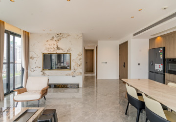 2 Bedroom Serviced Apartment For Rent - Tonle Bassac, Phnom Penh thumbnail