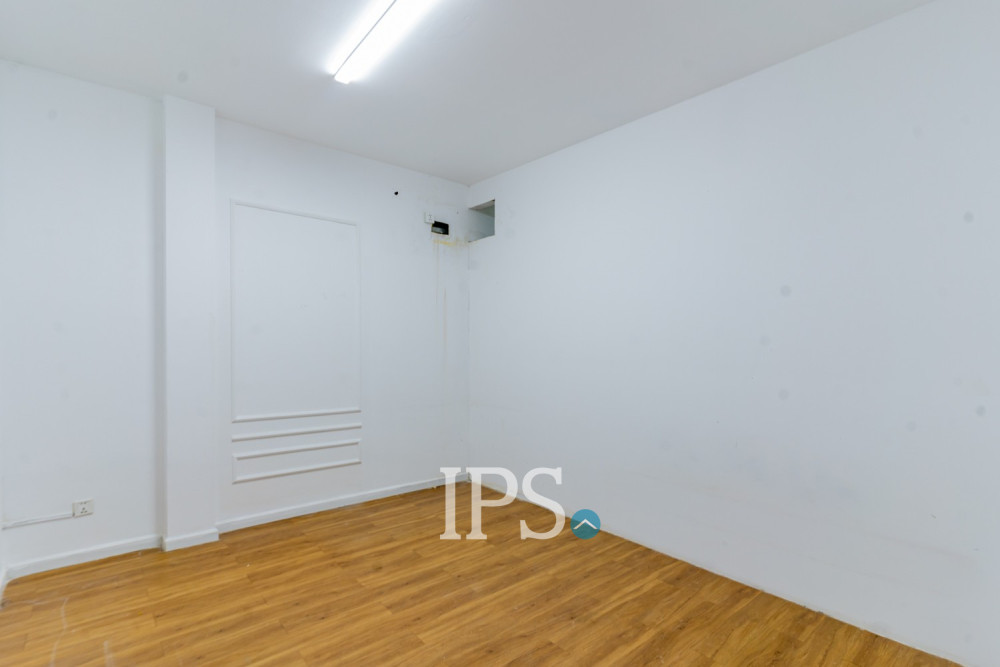 480 Sqm Retail Space For Rent - BKK1, Phnom Penh - Image 16