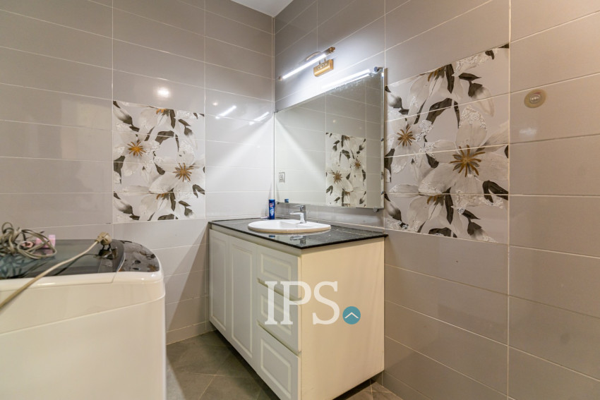 44 Sqm Studio Serviced Apartment For Rent - BKK 1, Phnom Penh