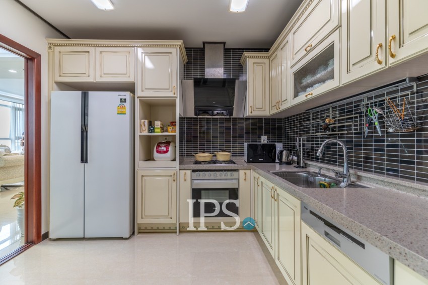 4 Bedroom Penthouse  For Sale - DeCastle Royal, BKK1, Phnom Penh