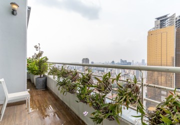 4 Bedroom Penthouse  For Sale - DeCastle Royal, BKK1, Phnom Penh thumbnail