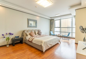 4 Bedroom Penthouse  For Sale - DeCastle Royal, BKK1, Phnom Penh thumbnail