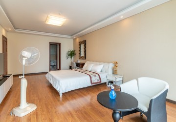 4 Bedroom Penthouse  For Sale - DeCastle Royal, BKK1, Phnom Penh thumbnail