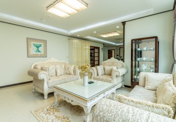 4 Bedroom Penthouse  For Sale - DeCastle Royal, BKK1, Phnom Penh thumbnail
