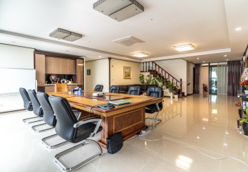 4 Bedroom Penthouse  For Sale - DeCastle Royal, BKK1, Phnom Penh thumbnail