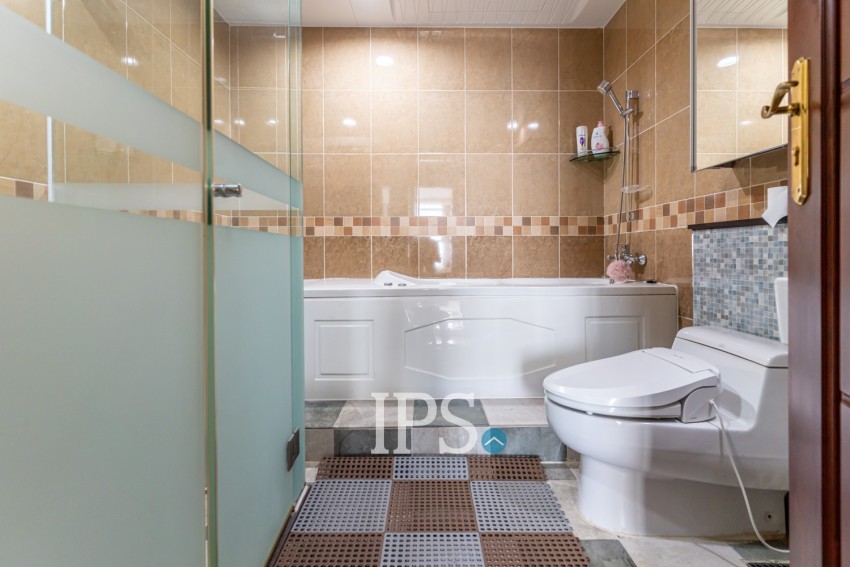 4 Bedroom Penthouse  For Sale - DeCastle Royal, BKK1, Phnom Penh