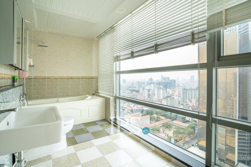 4 Bedroom Penthouse  For Sale - DeCastle Royal, BKK1, Phnom Penh